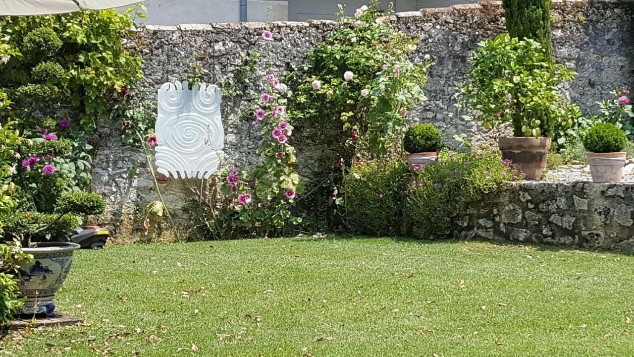 Chambres D'Hotes Art Et Remparts La Réole Exteriör bild
