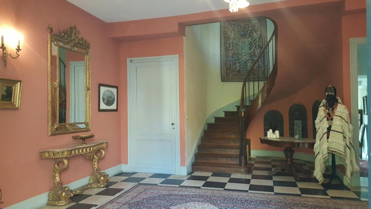Chambres D'Hotes Art Et Remparts La Réole Exteriör bild